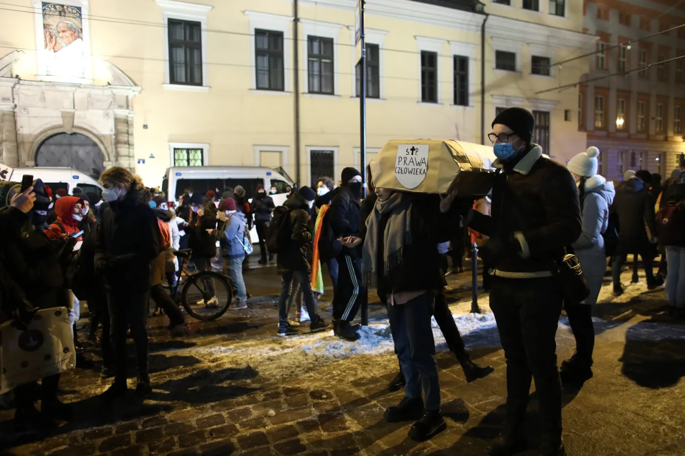 Opozycyjny mainstream i liderki Strajku Kobiet to dwa światy [OPINIA]