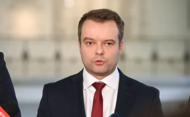 Rzecznik PiS: Jesteśmy na Woronicza, w ostatnim bastionie demokracji