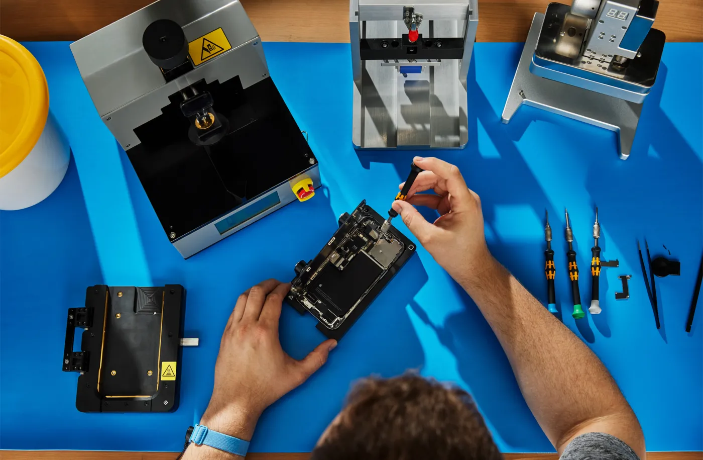 Apple pozwoli na użycie starych części do naprawy iPhona. Czy self-repair przestanie być fikcją?