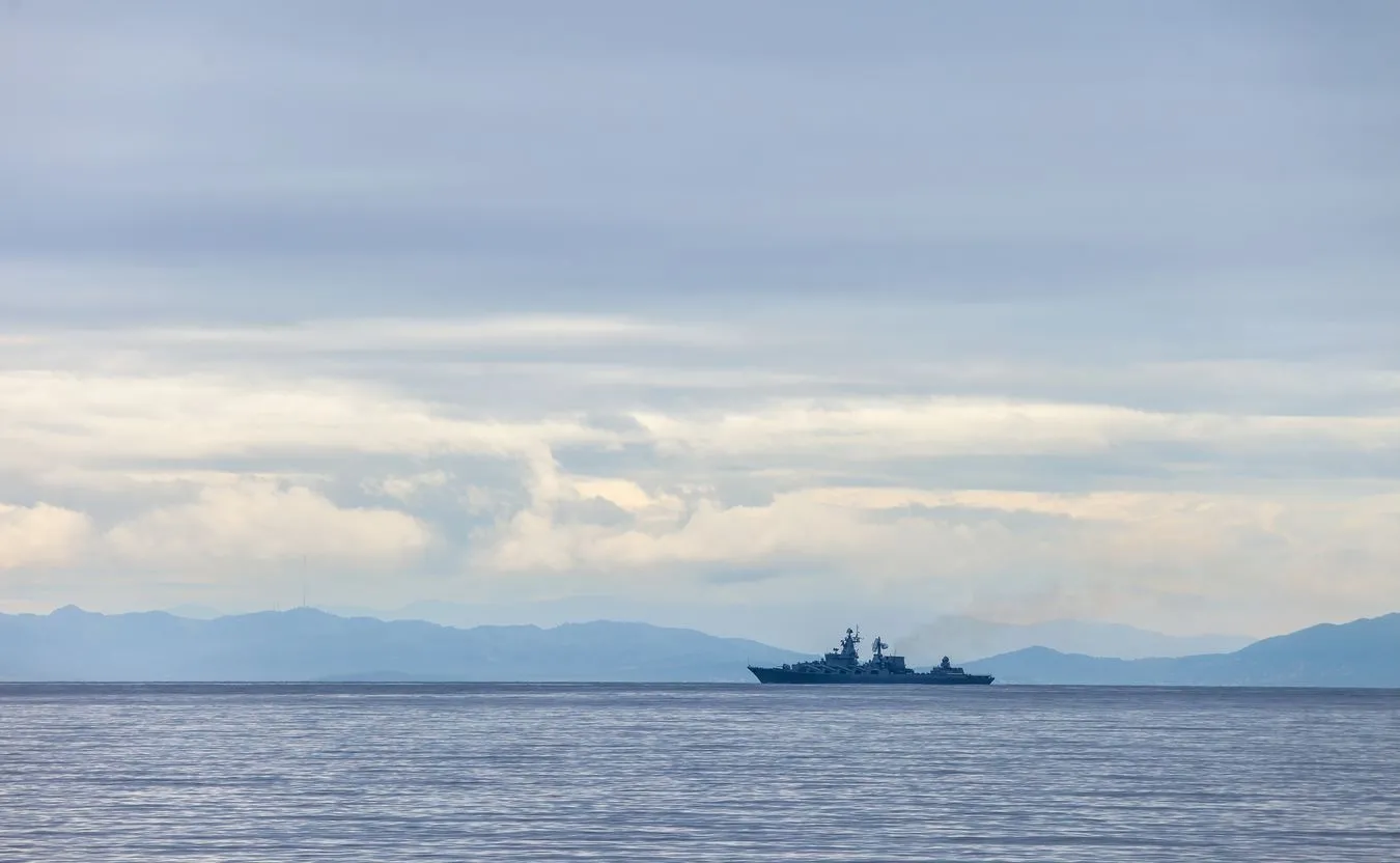 Rosyjska marynarka wojenna opuszcza porty. Wielkie manewry z udziałem 300 okrętów