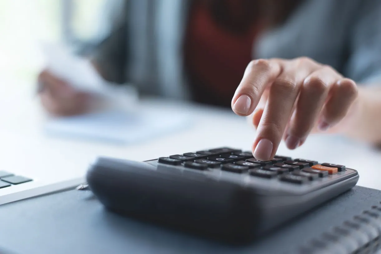 Po śmierci bliskiego rodzina dostanie te pieniądze. Kwota zależy od dwóch czynników. Wiele osób nie wie, że mogą ubiegać się o wypłatę