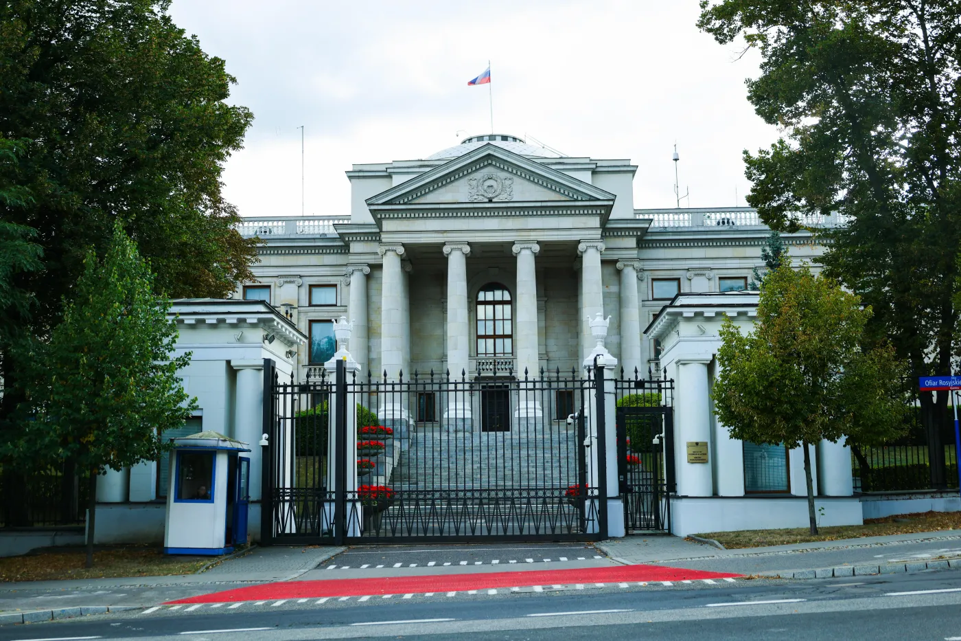 Ambasada Rosji ostrzega przed Polską. Podróże tylko w razie konieczności