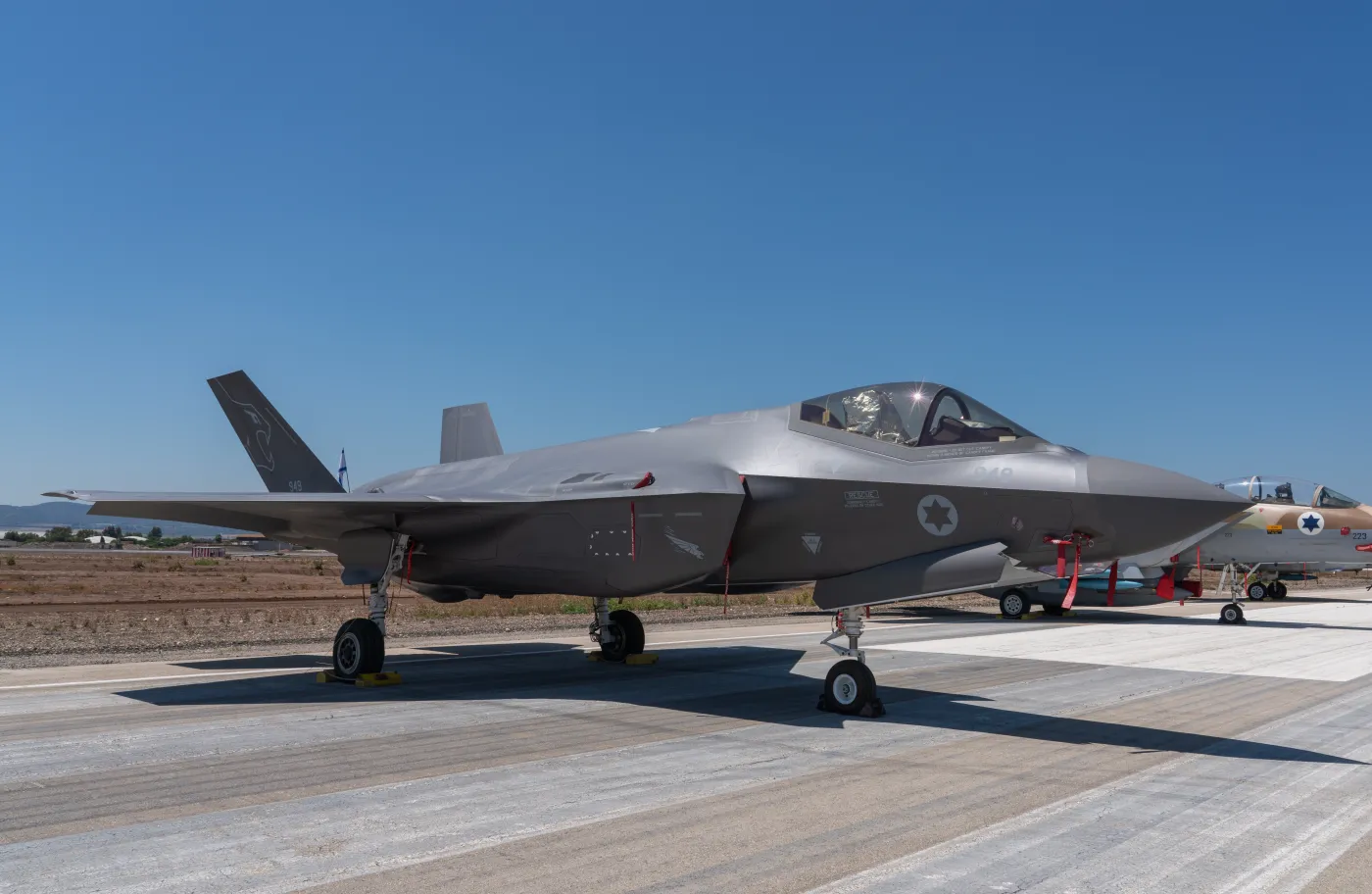 Większy od F-35 i Typhoona. Nowy brytyjski myśliwiec może sięgnąć Moskwy na jednym baku