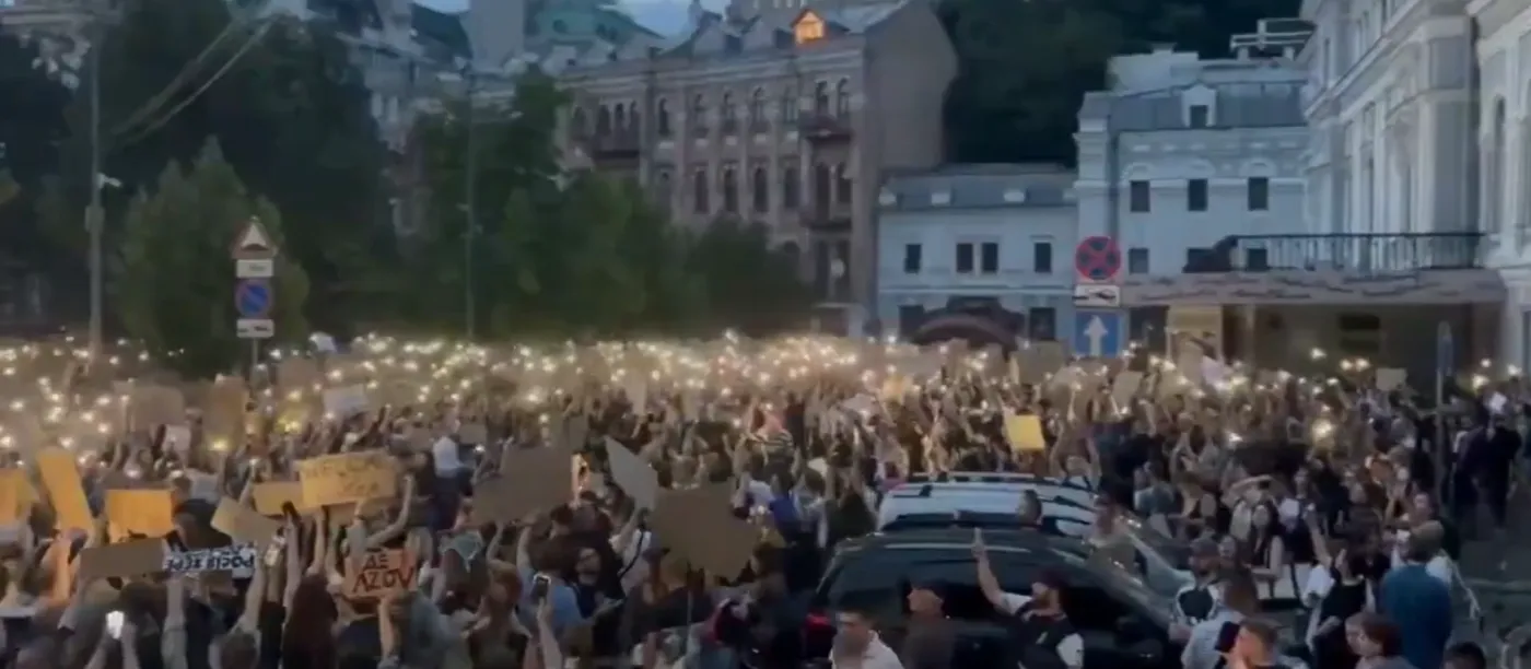 Majdan 2.0? Ukraińcy masowo protestują na ulicach przeciw Zełenskiemu