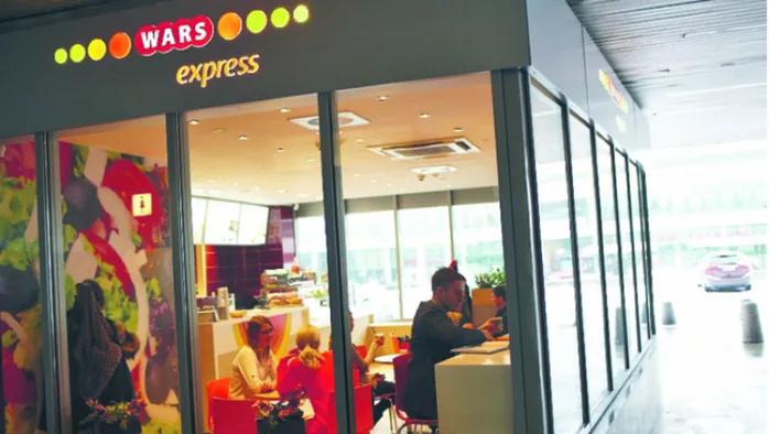 Wars wprowadza nowe menu, ale odchudza załogę