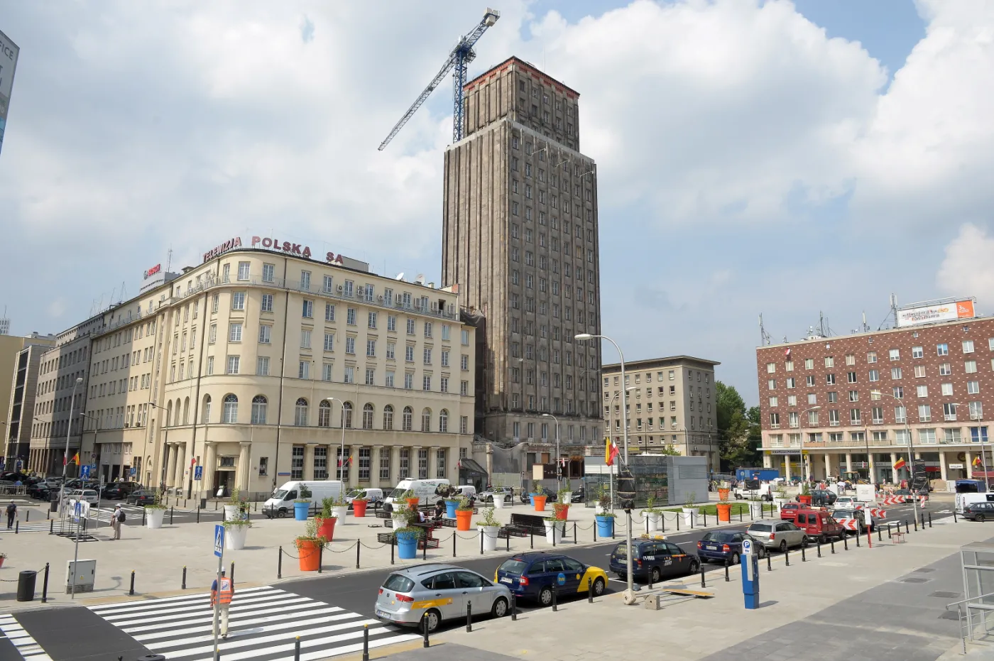 1873402-plac-powstancow-warszawy-po-remoncie.jpg