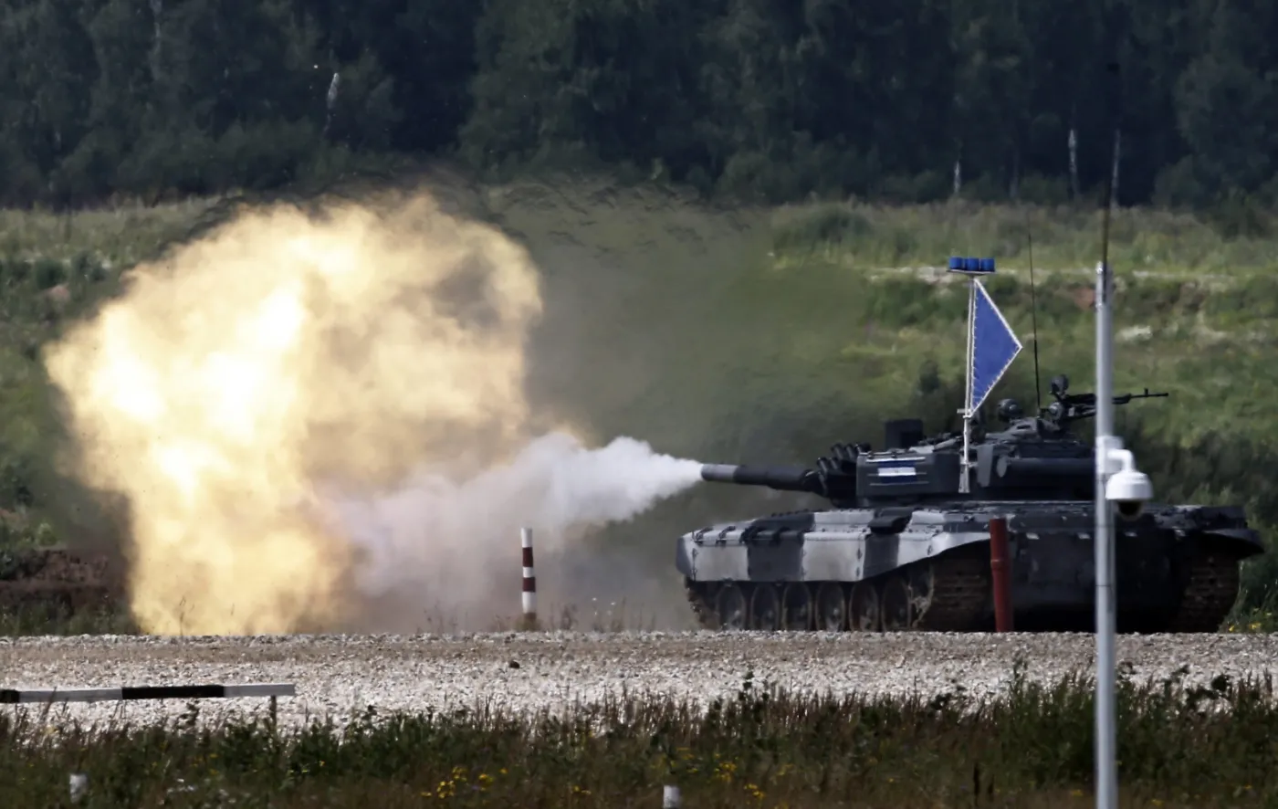 Czołgi zamiast nart. Zobacz, jak wygląda rosyjski Tank Biathlon [ZDJĘCIA]