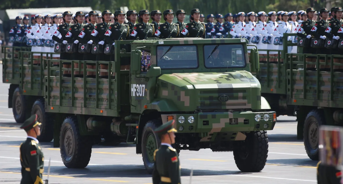 2296490-parada-wojskowa-w-pekinie-z-okazji.jpg