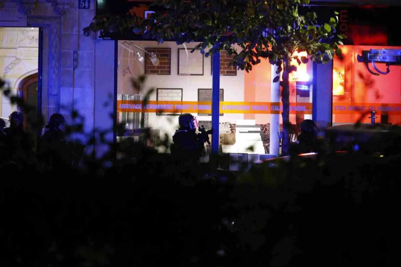 "Masakra" i "rzeź". Światowe media wstrząśnięte zamachami w Paryżu