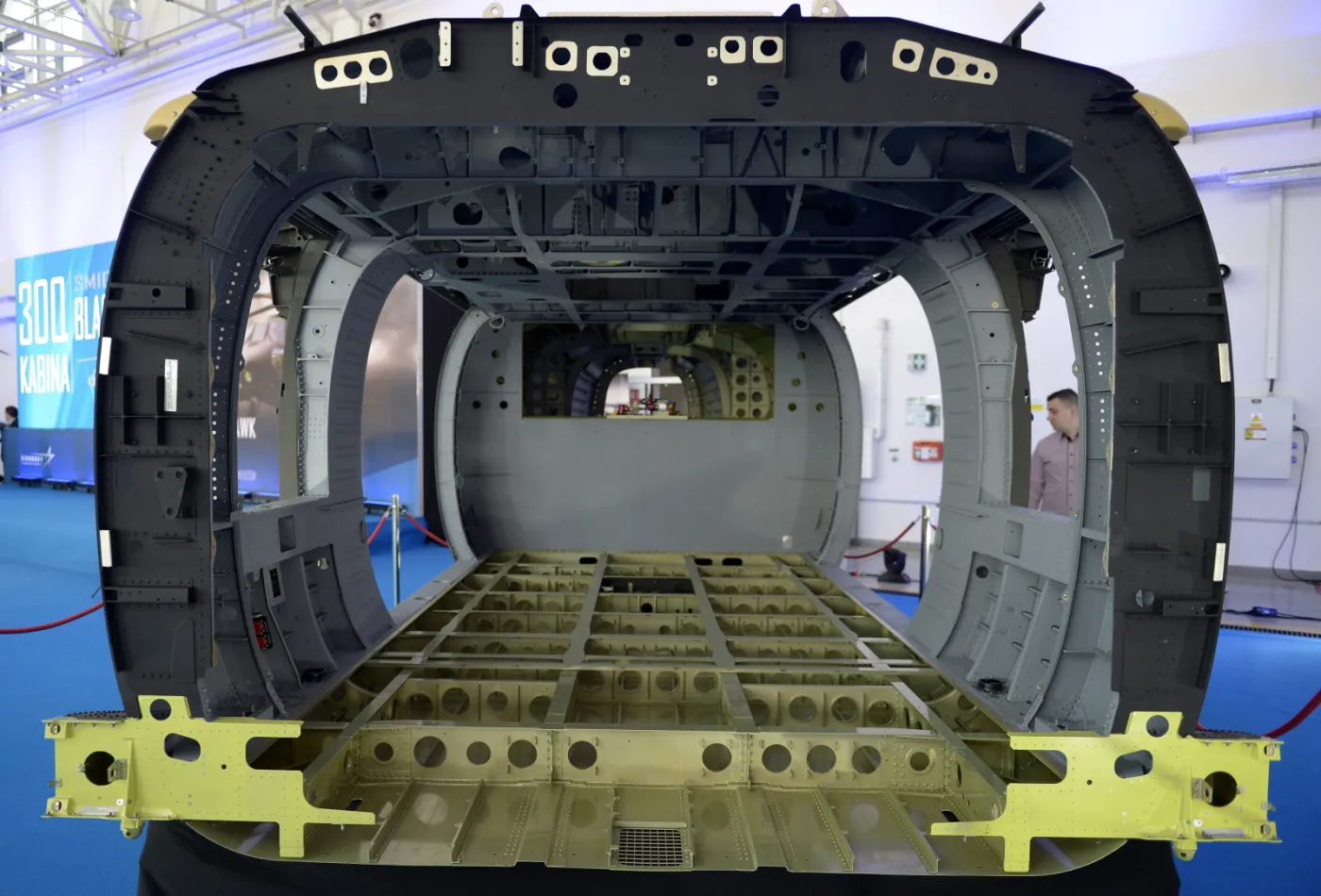 2488417-smiglowiec-s-70i-black-hawk-podczas.jpg
