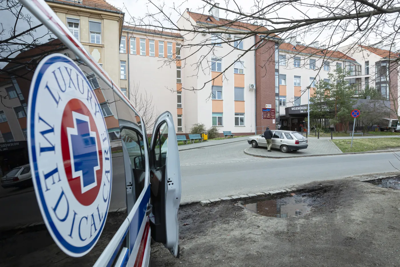 10 tys. dodatkowych łóżek po przekształceniu 19 szpitali w zakaźne