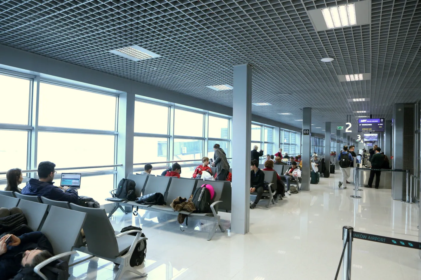 2762620-miedzynarodowy-port-lotniczy-krakow.jpg