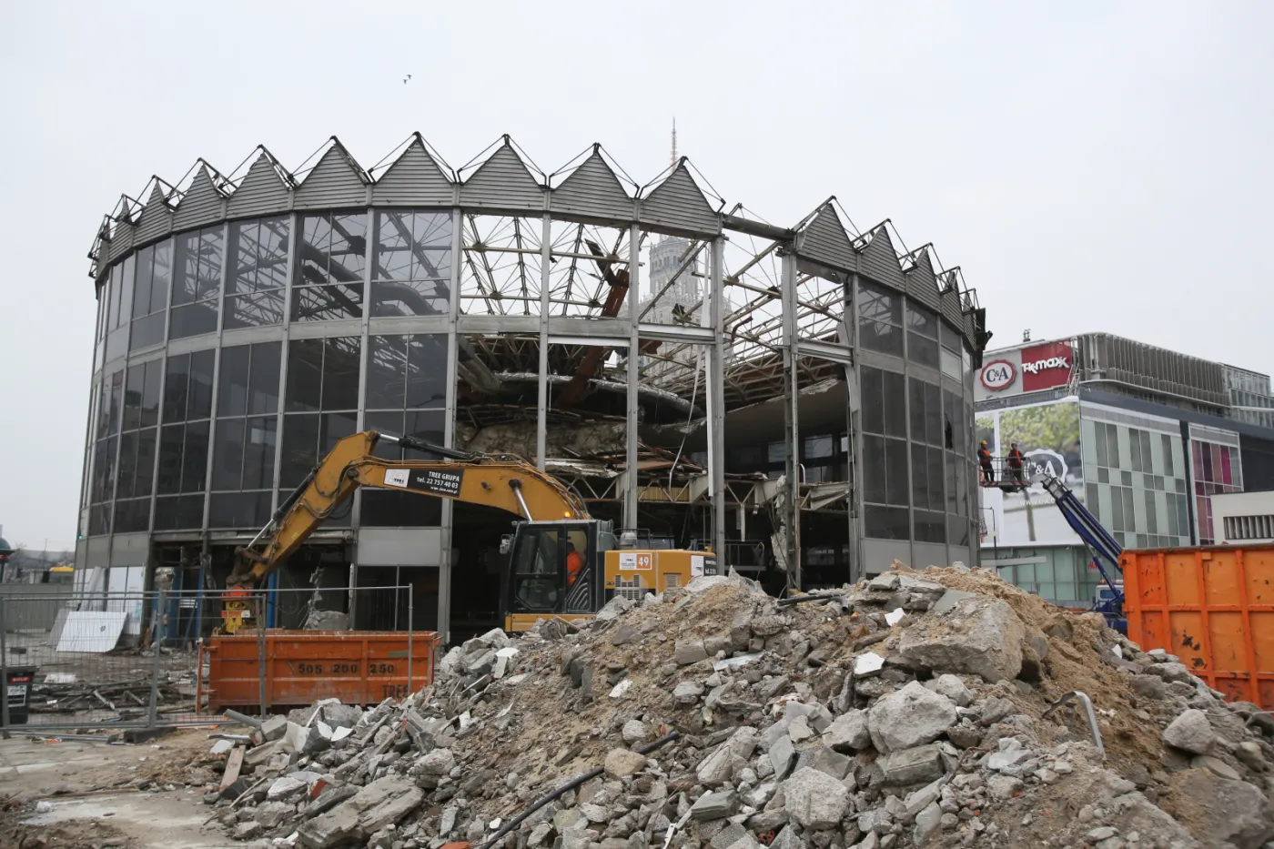 2860252-warszawska-rotunda-prace-rozbiorkowe.jpg