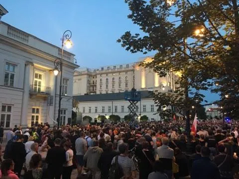 Albo marsze, albo rewolucja. Czym z socjologicznego punktu widzenia jest demonstracja?