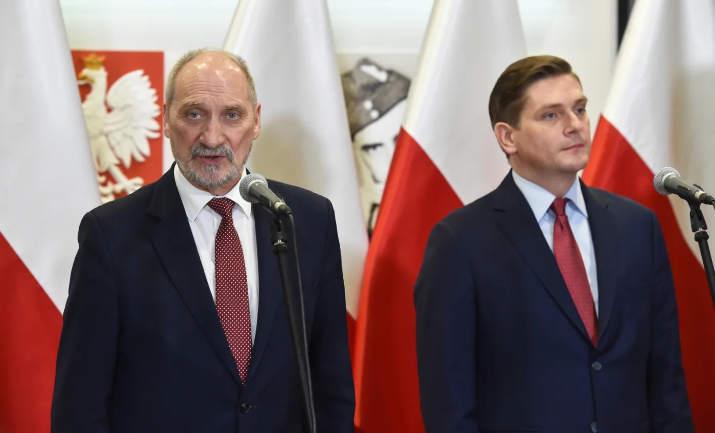 Macierewicz: 13 mld zł na modernizację wojska wydamy w Polsce