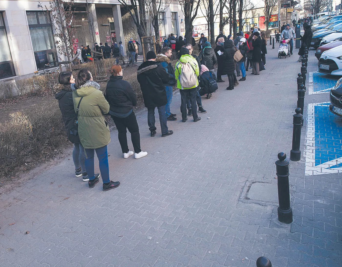 Kasa za miejsce w kolejce, czyli jak zarobić na Ukraińcach