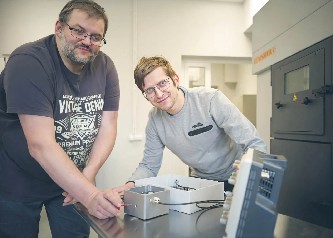 Laserowy czujnik sprawdzi, czy można bezpiecznie używać drukarek 3D