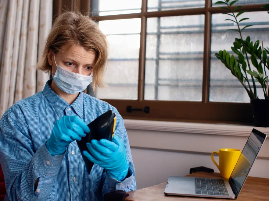 Sprzedaż detaliczna poniżej oczekiwań. Produkcja budowlana zaskakuje na minus