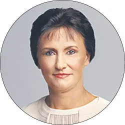 IZABELA BIADAŁA, członek zarządu, dyrektor ds. logistyki i magazynów Dino Polska