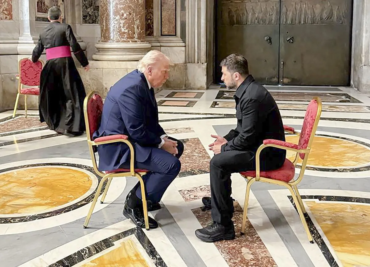 To zdjęcie przejdzie do historii? "Dwa krzesła, jeden cud" w bazylice Świętego Piotra