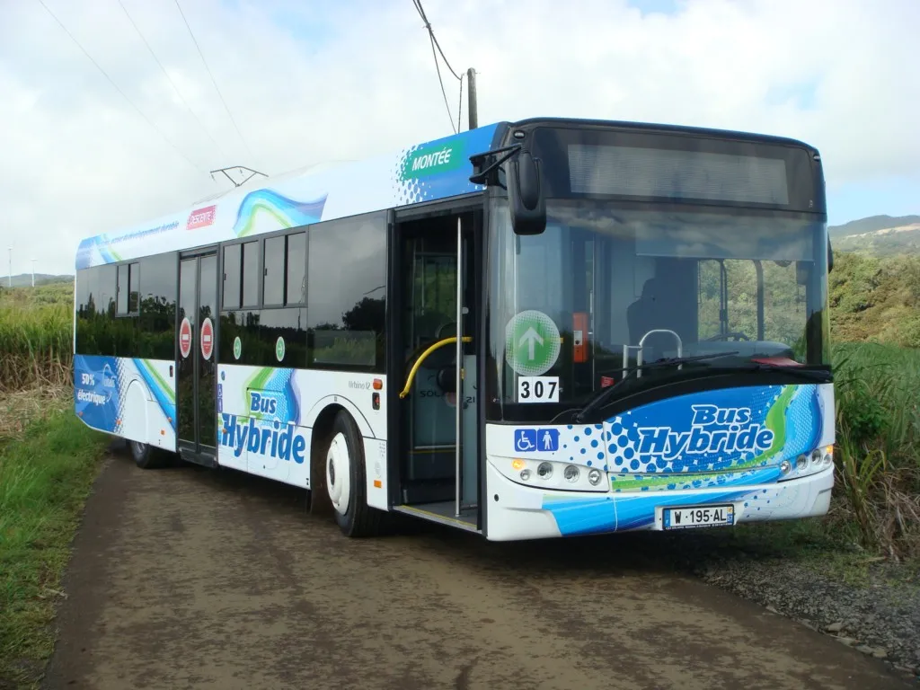urbino_12_hybrid_transdev_la_reunion_1_298737.jpg