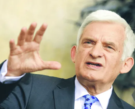Buzek: Polak to prosument. Sam energię wytwarza, konsumuje i sprzedaje