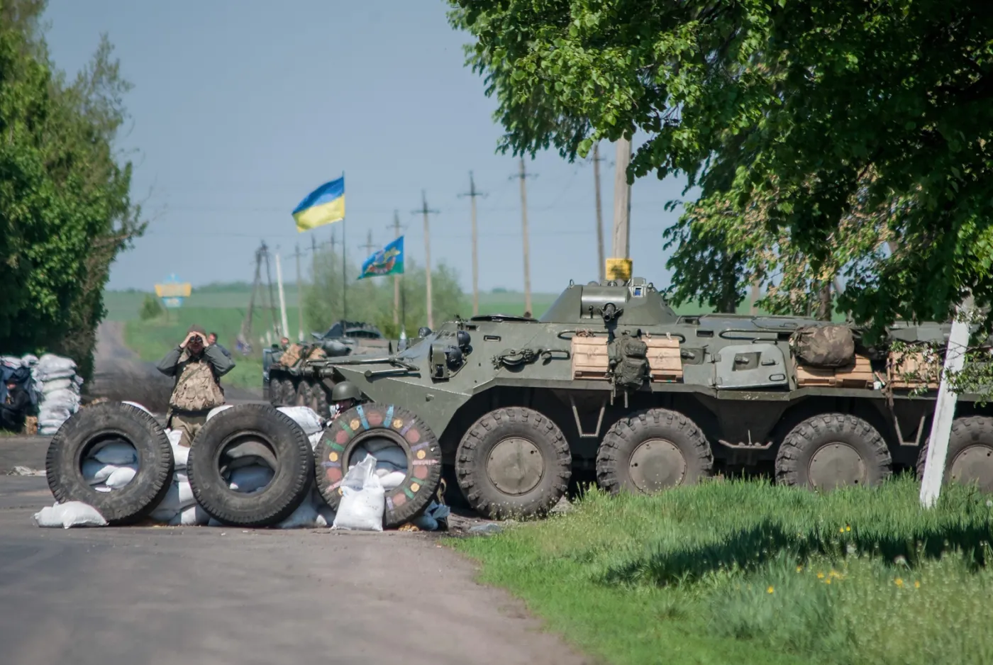 1770238-wojsko-ukrainskie-w-poblizu-slowianska.jpg