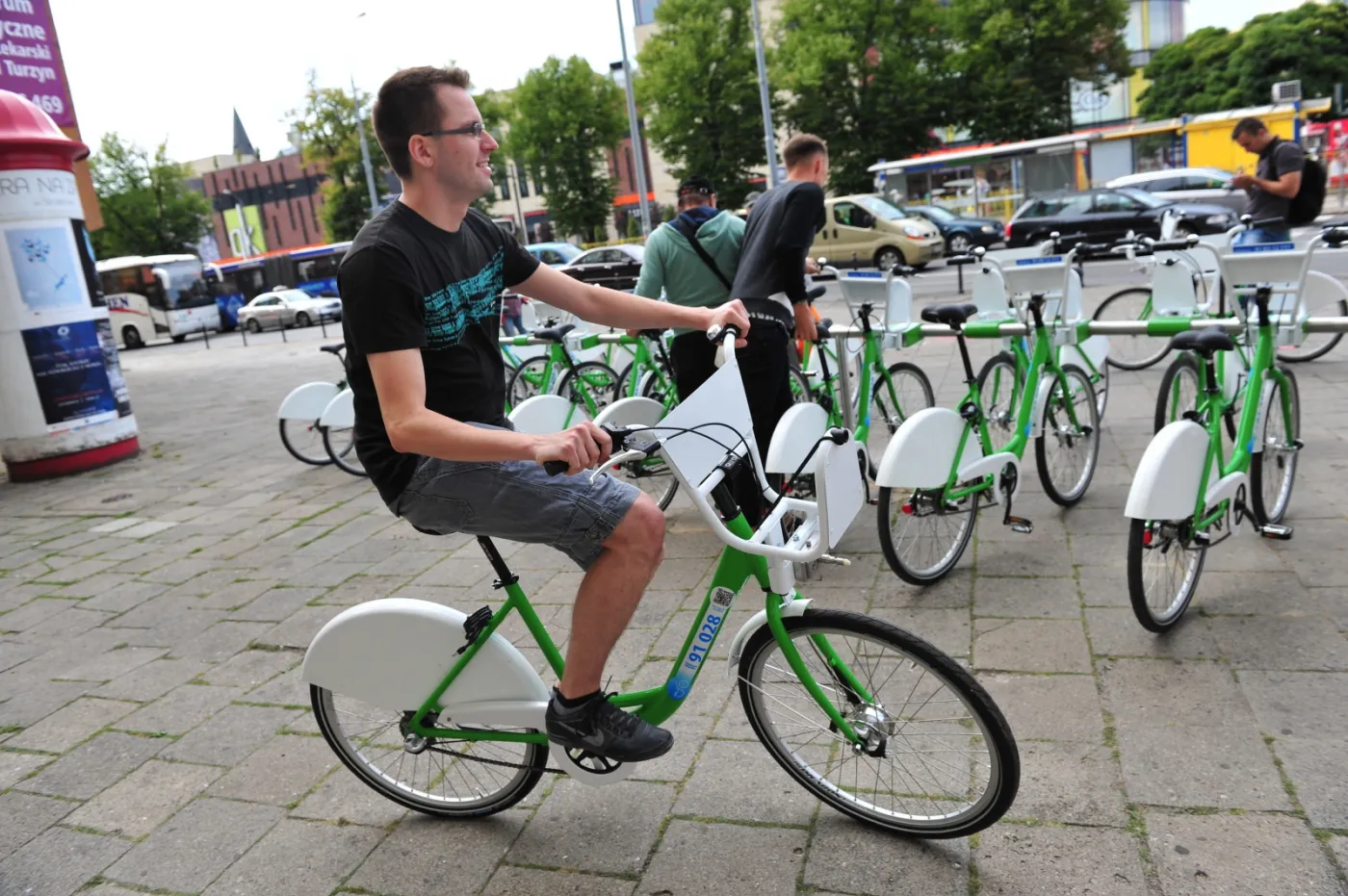 1892519-system-wypozyczalni-rowerow-miejskich.jpg