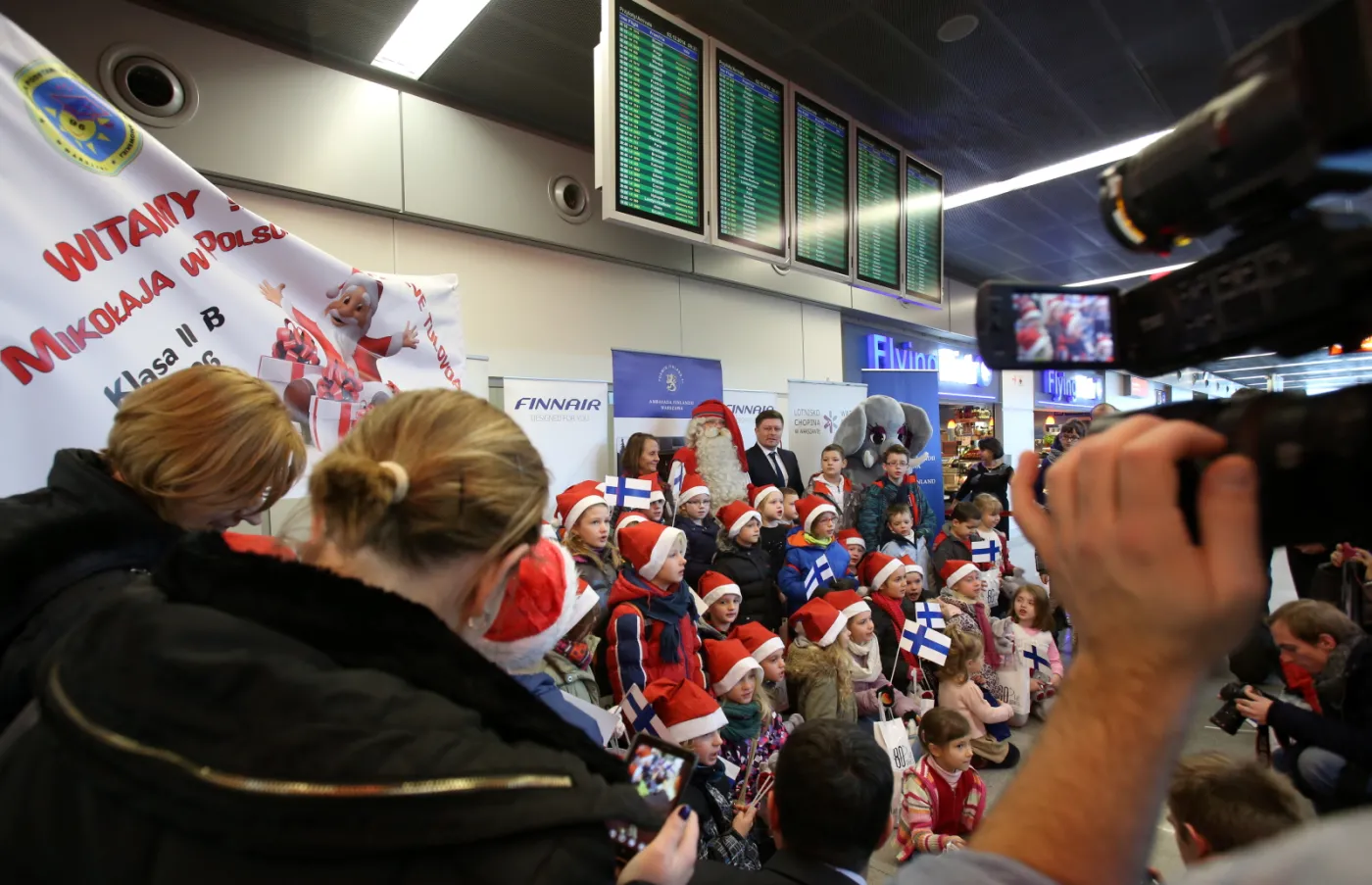 2009892-swiety-mikolaj-z-rovaniemi-przylecial.jpg