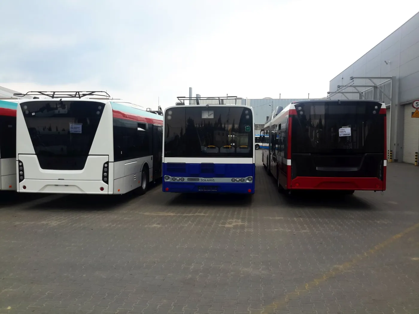 2237236-fabryka-autobusow-solaris-w-bolechowie.jpg