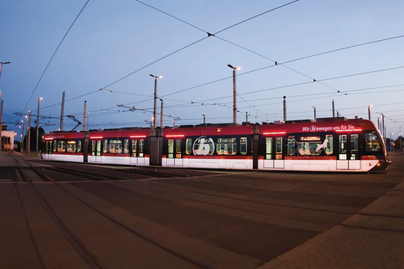 2431536-fot-12-solaris-tramino-dla-brunszwiku.jpg