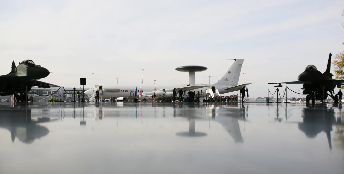 2694439-awacs-z-komponentu-e-3a-z-geilenkirchen.jpg