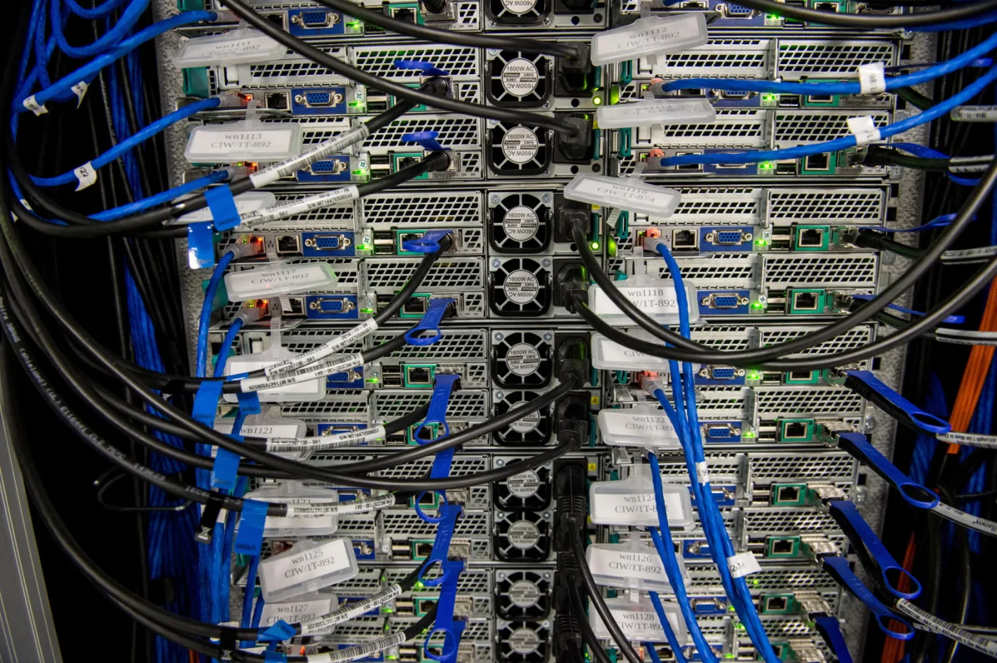 Badania polskich fizyków mogą być przełomowe dla produkcji komputerów kwantowych [WIDEO]