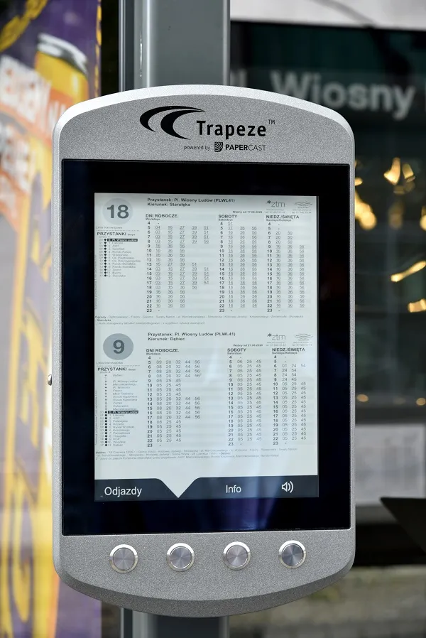 Poznań testuje wyświetlacz przystankowy z e-papierem. To pierwsza taka inicjatywa w Polsce