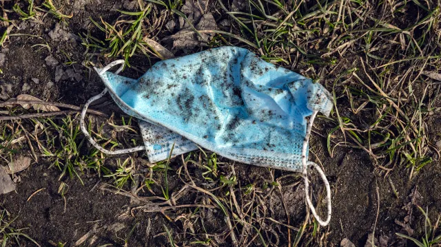 Kiedy zniesienie obowiązku noszenia maseczek? Müller: We wtorek rząd zajmie się rekomendacją