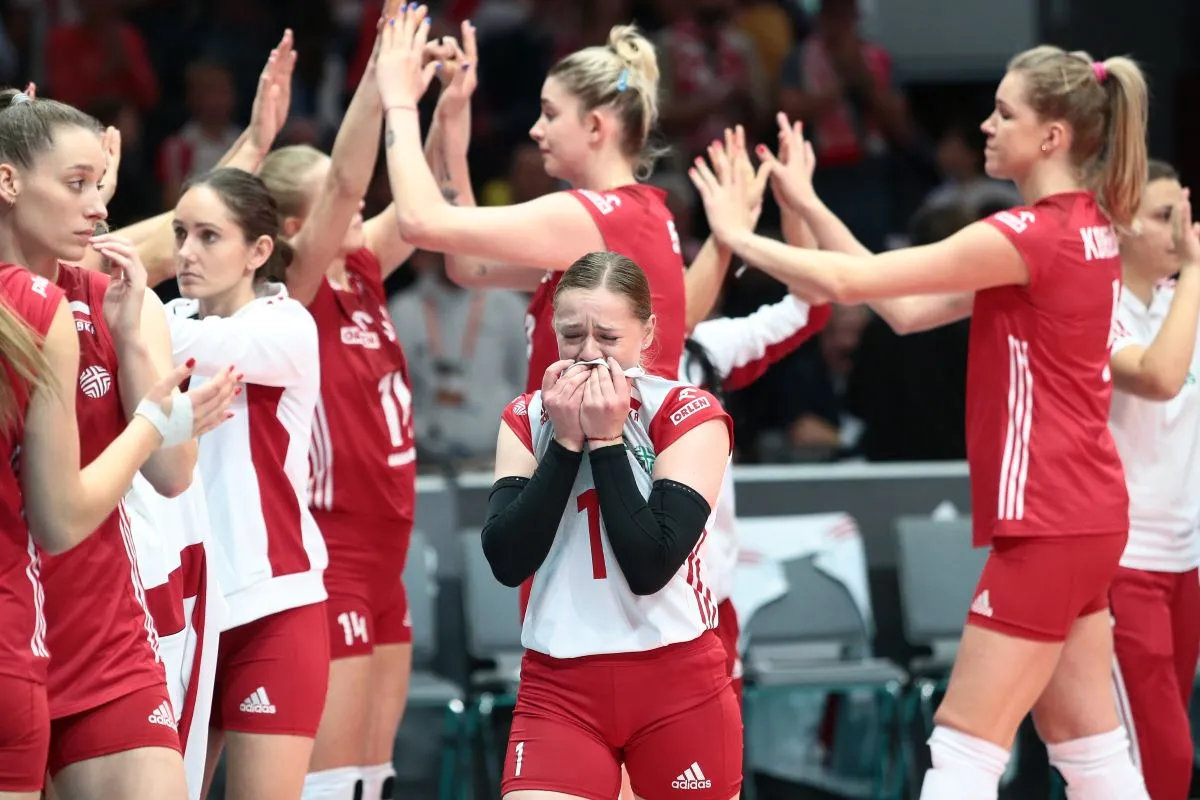 Zwycięstwo siatkarek a sprawa Polska