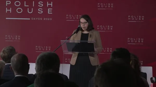 Miliardowe wydatki w grudniu, ale deficyt i dług niższe od planów. Minister finansów dla DGP