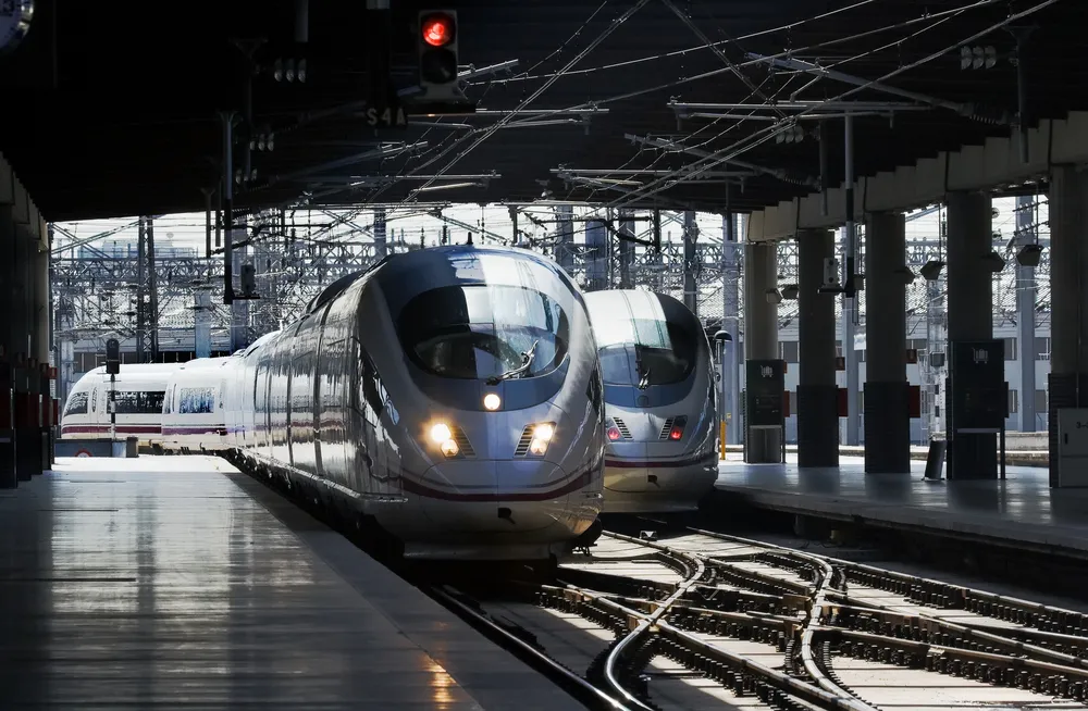 Do 2030 r. przejazdy szybkiej kolei w UE mają zostać podwojone