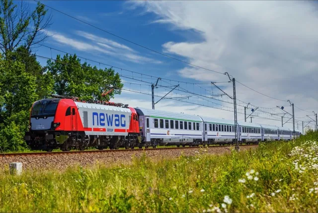 Newag dostarczy 63 lokomotywy dla PKP Intercity. To jeden z najdroższych kontraktów w historii przewoźnika