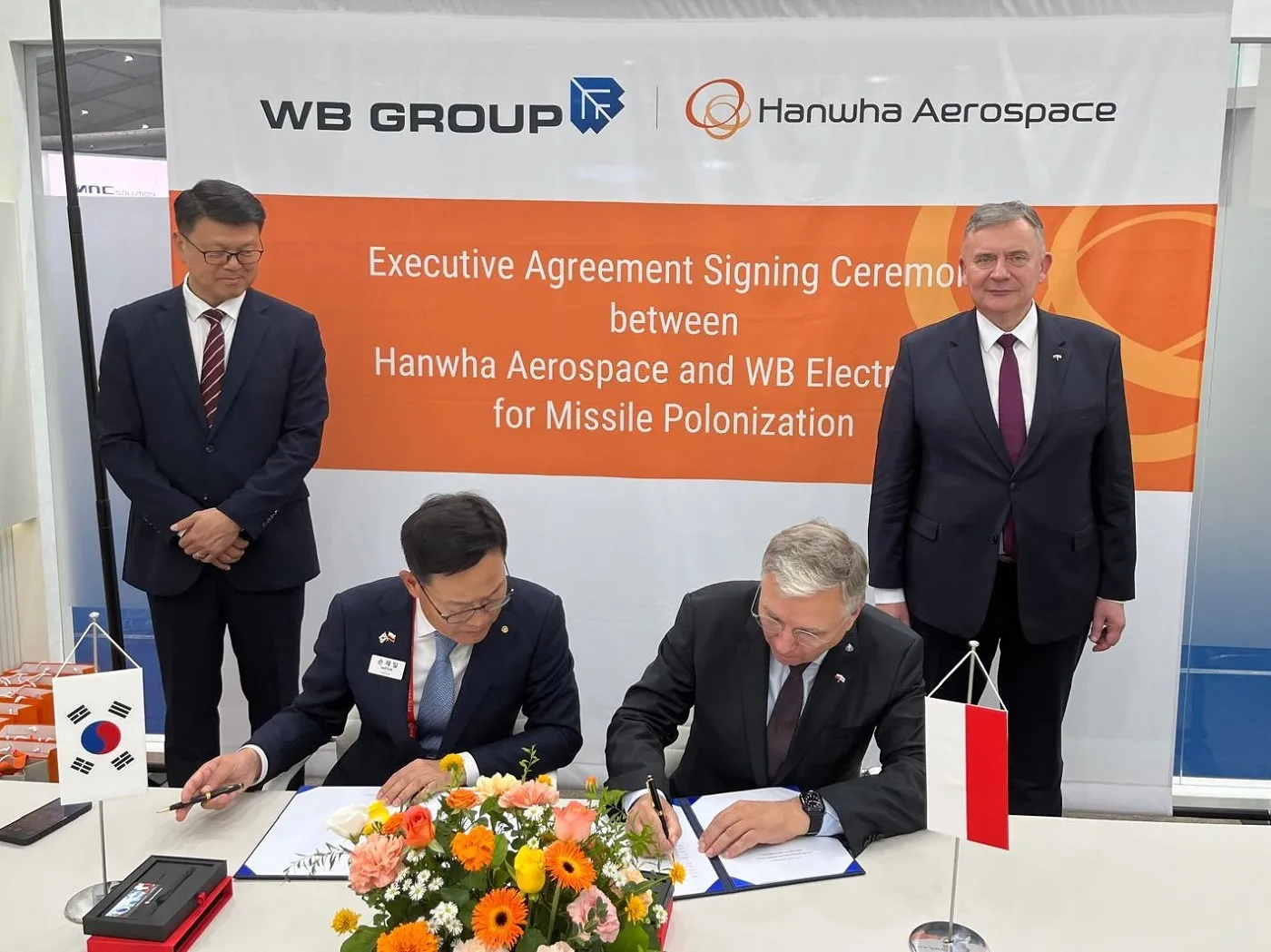 Grupa WB podpisuje umowę z Hanwha Aerospace. W tle produkcja pocisków dla polskiego wojska