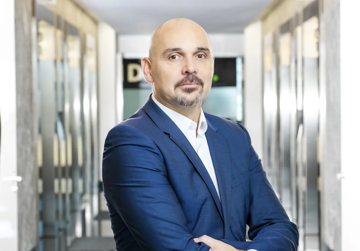 Cyfrowi strażnicy firm. SOC a bezpieczeństwo infrastruktury krytycznej organizacji