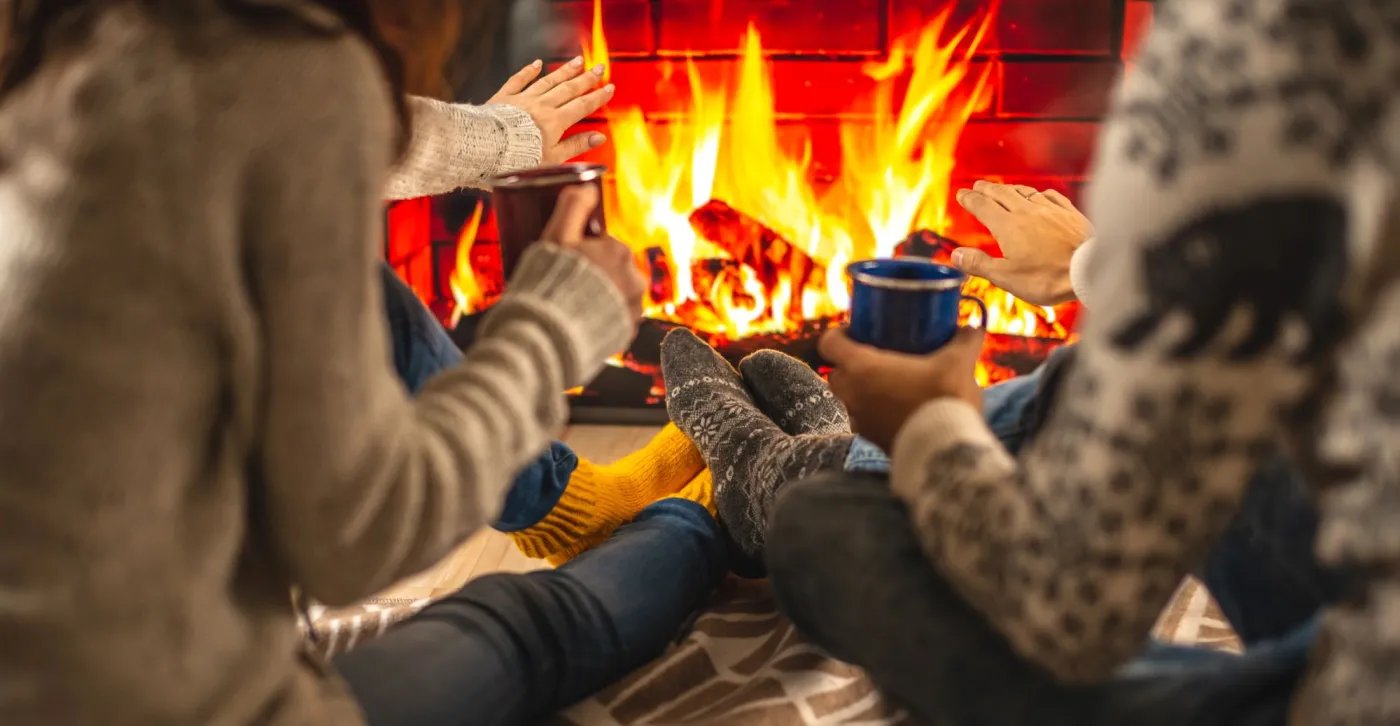Od września 2025 zakaz palenia w kominkach? Nowe zasady palenia drewnem