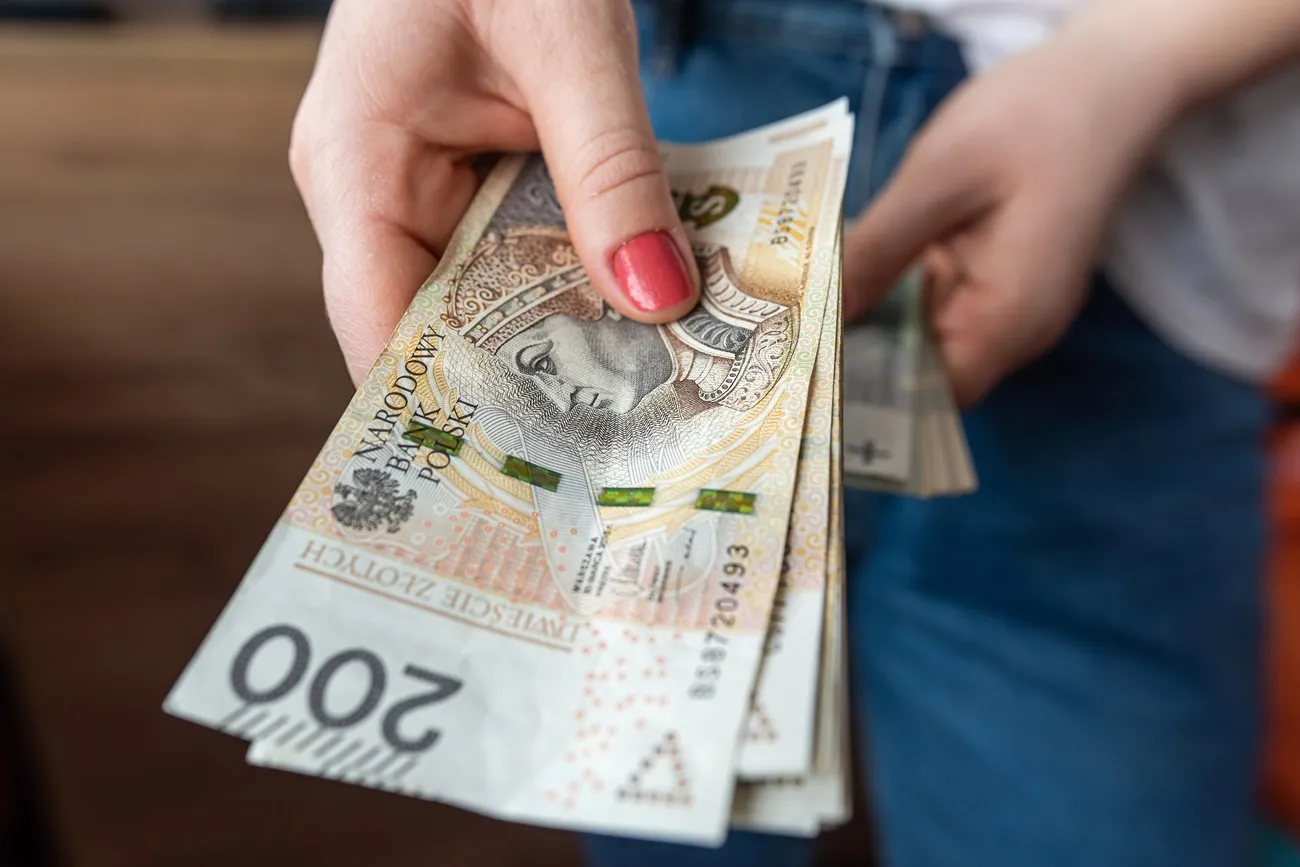 pieniądze, wynagrodzenie, płaca minimalna