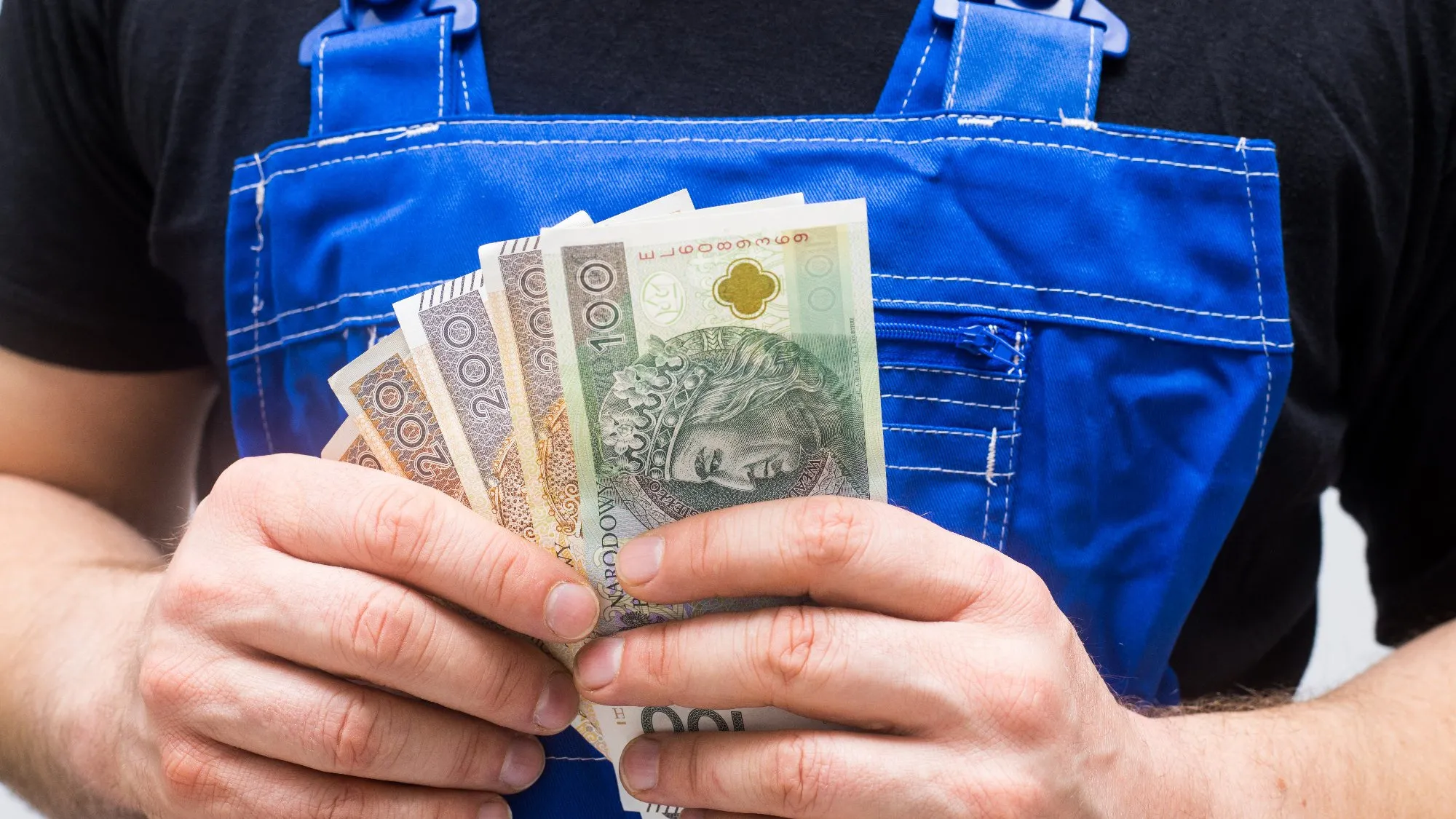 Ile zarabiają Polacy? Jest już najnowszy raport GUS. Oto w których zawodach płaci się najlepiej