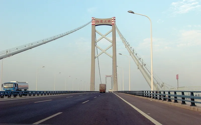yangluo_bridge_creative_commons_attribution_share_alike_3_0_unported_bighandking_329397.jpg