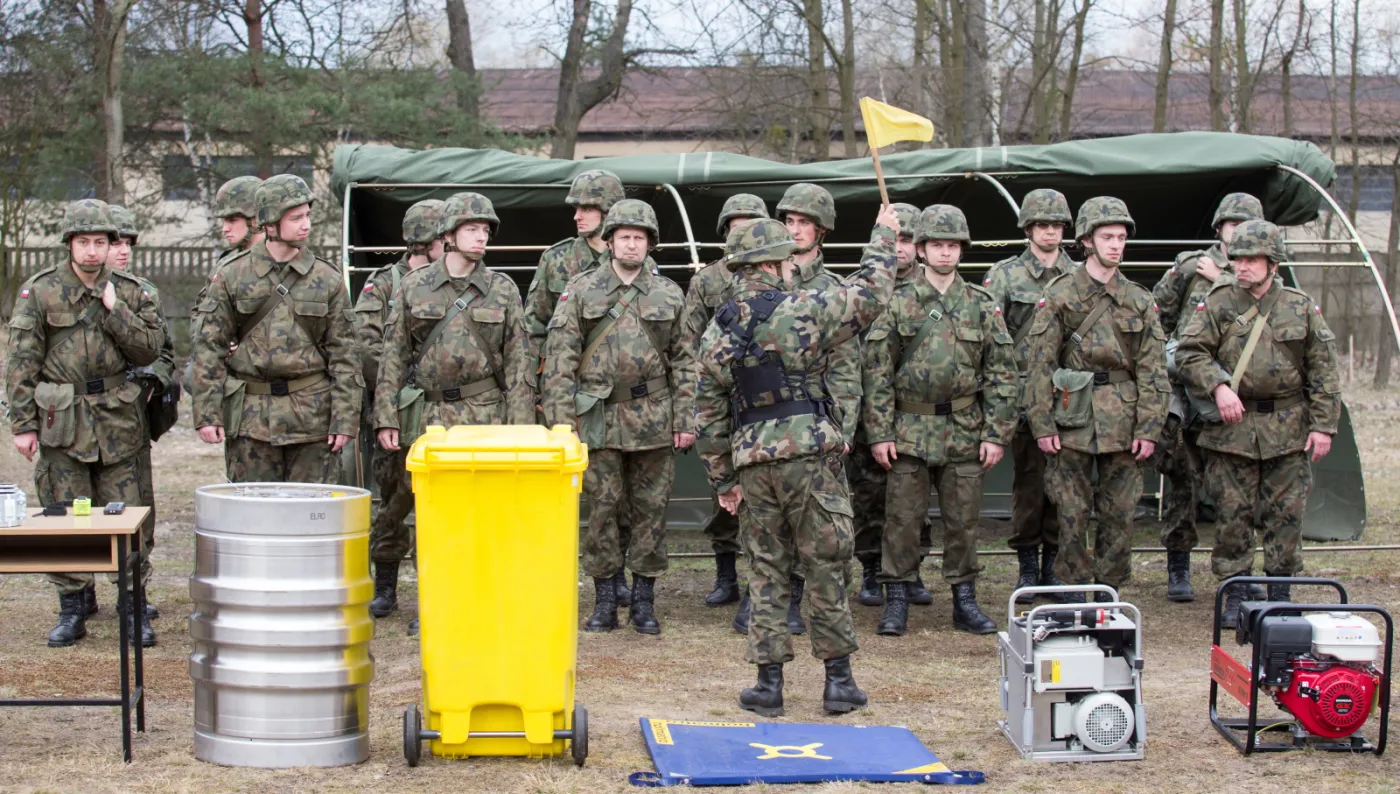 2128899-rezerwisci-podczas-cwiczen-mobilizacyjnych.jpg