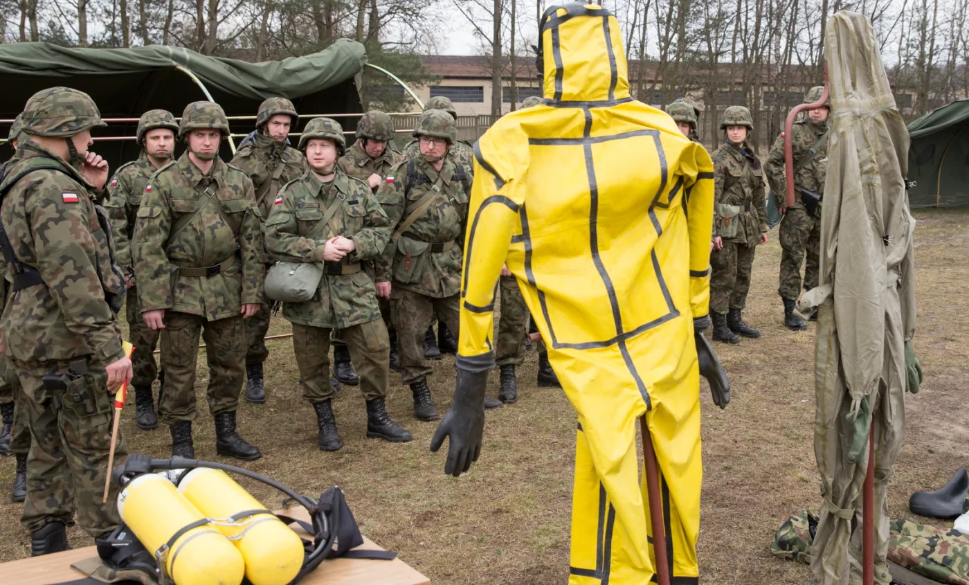 2128915-rezerwisci-podczas-cwiczen-mobilizacyjnych.jpg