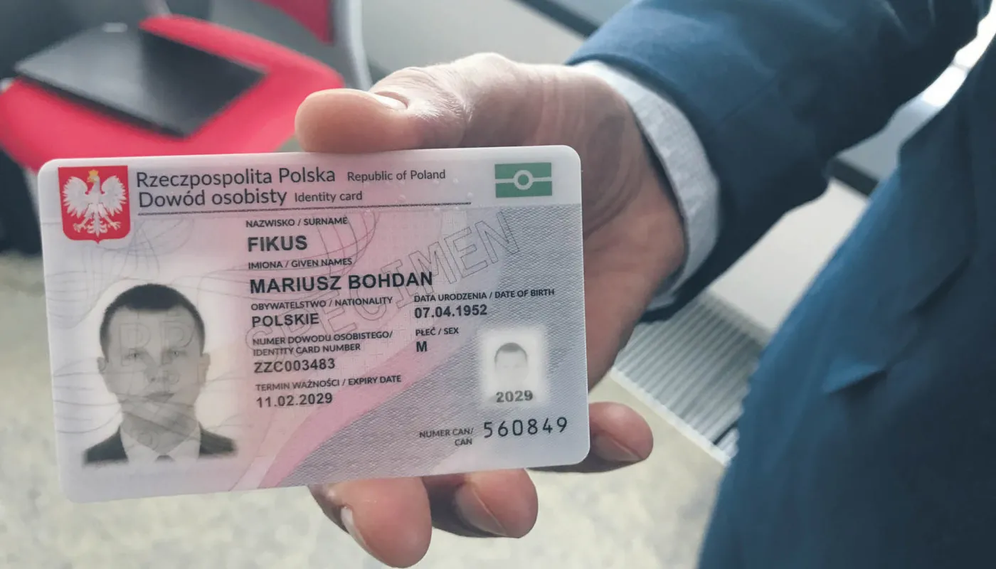 e-Dowód już jest. Brakuje usług, które wykorzystują jego możliwości