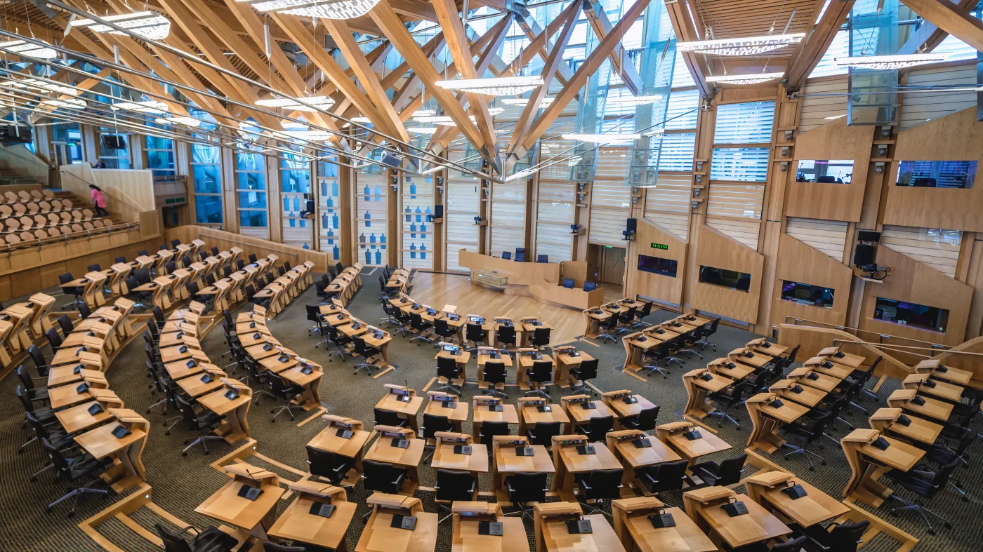 Edynburg konta Londyn. Powodem jest szkocka ustawa o uznaniu płci