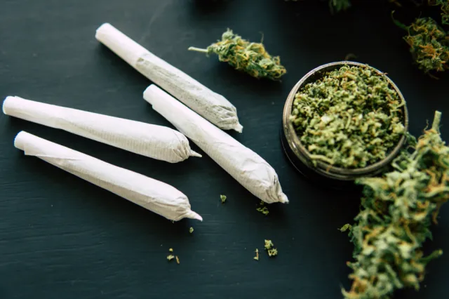 Po raz pierwszy więcej Amerykanów sięga codziennie po marihuanę niż po alkohol